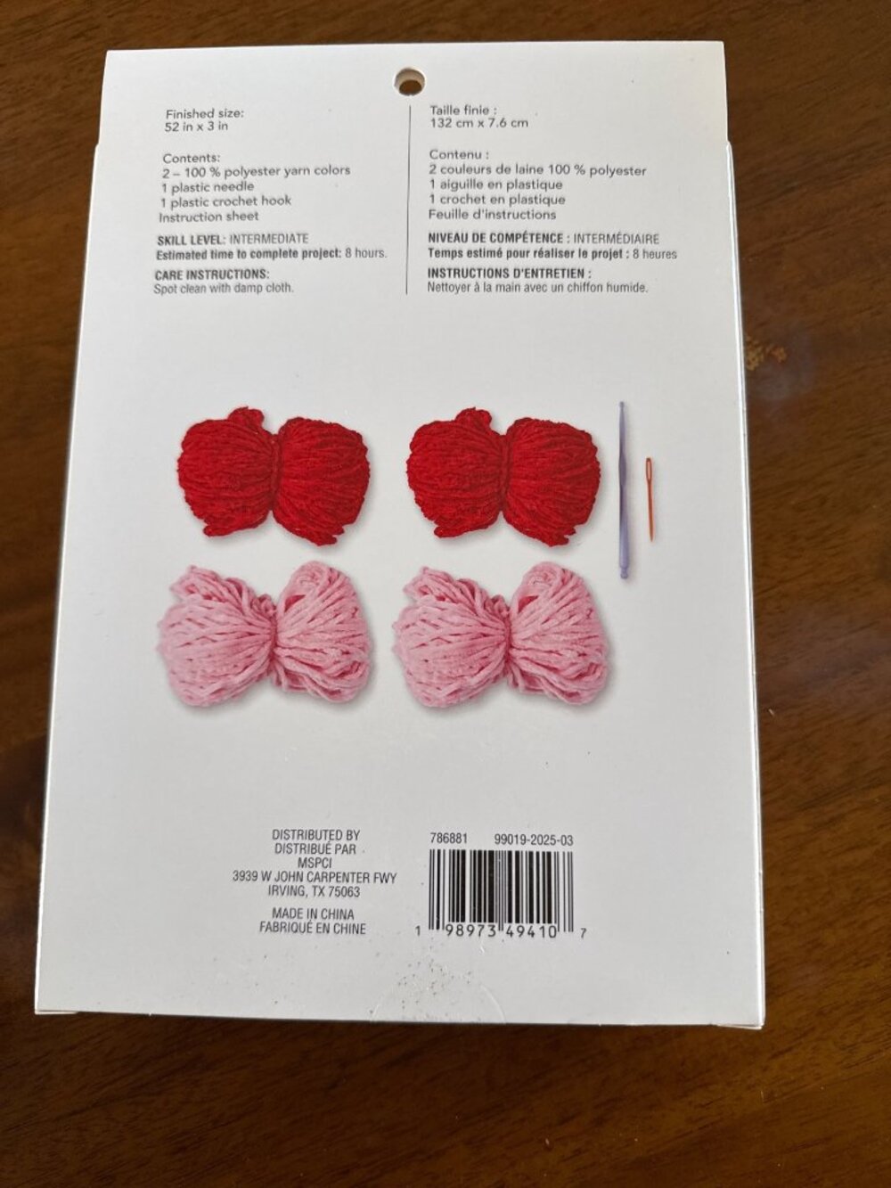 Loops & Threads Christmas Crochet Ornament Kit - Santa Poinsettia & Garland - Picture 5 of 7